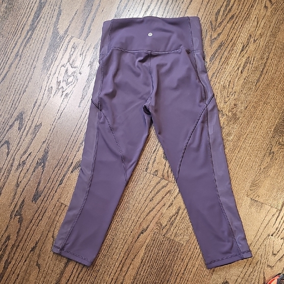Lululemon Athletica Power Lines Crop Purple Leggings - Picture 2 of 6